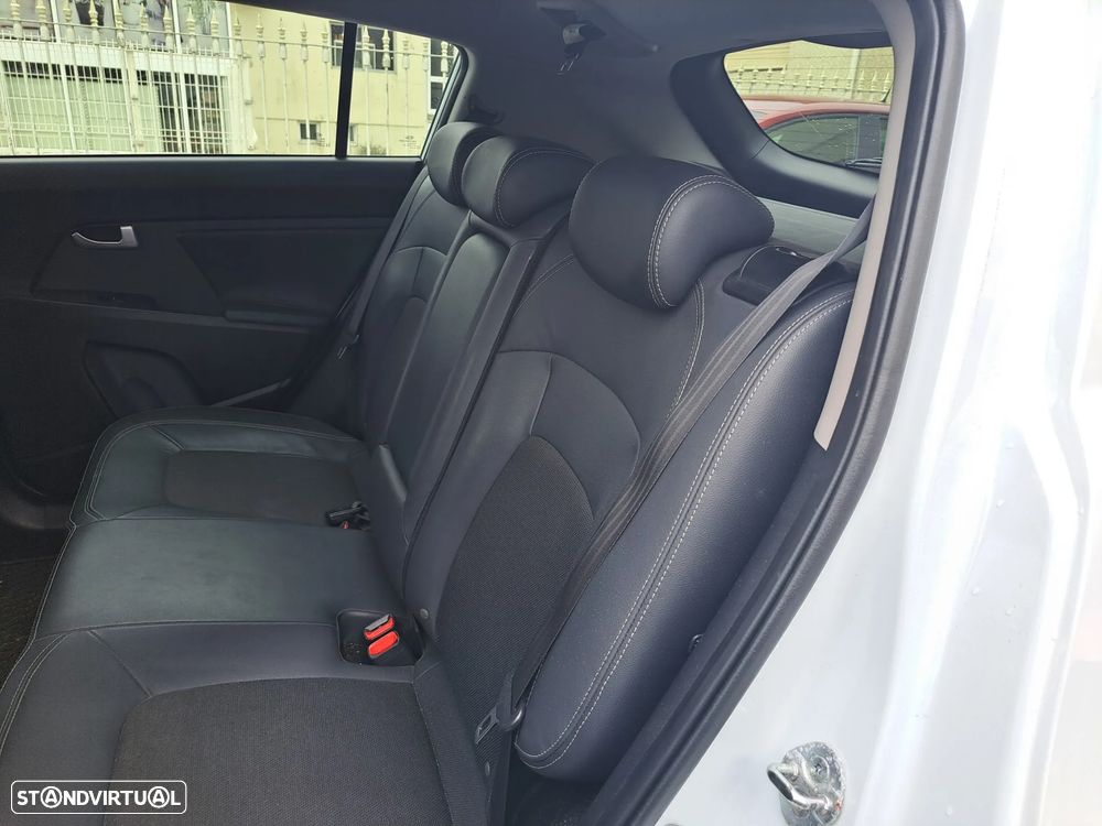 Kia Sportage 1.7 CRDI ISG Xtra Edition - 4