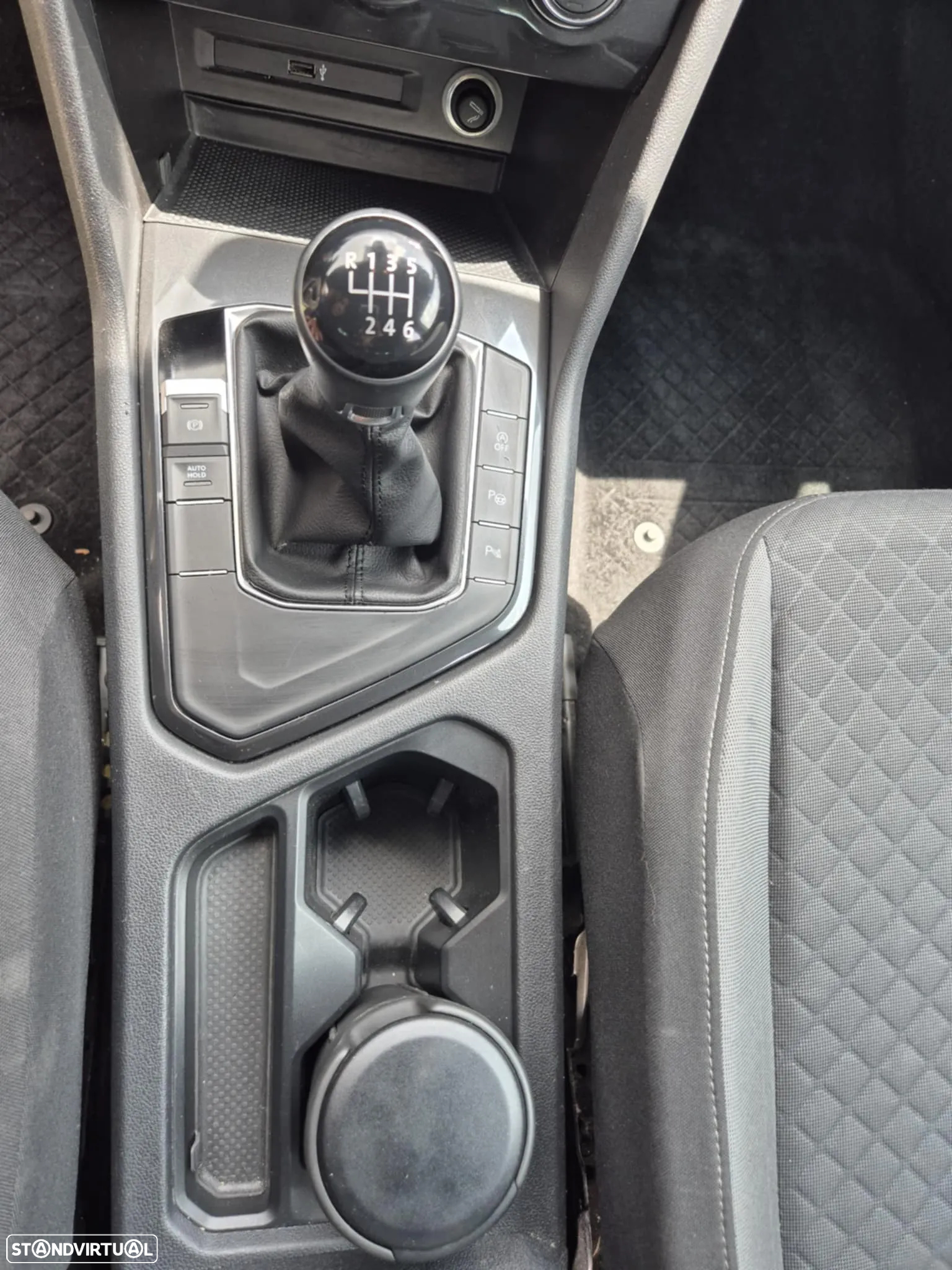 VW Tiguan 1.5 TSI Confortline - 8
