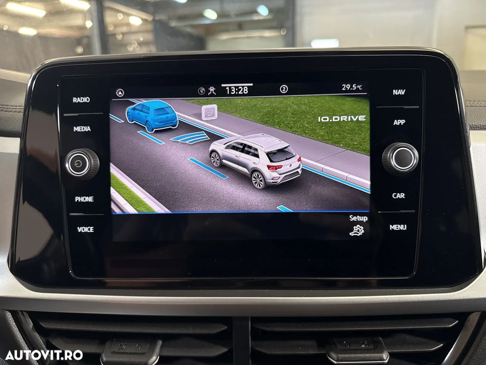 Volkswagen T-Roc - 20