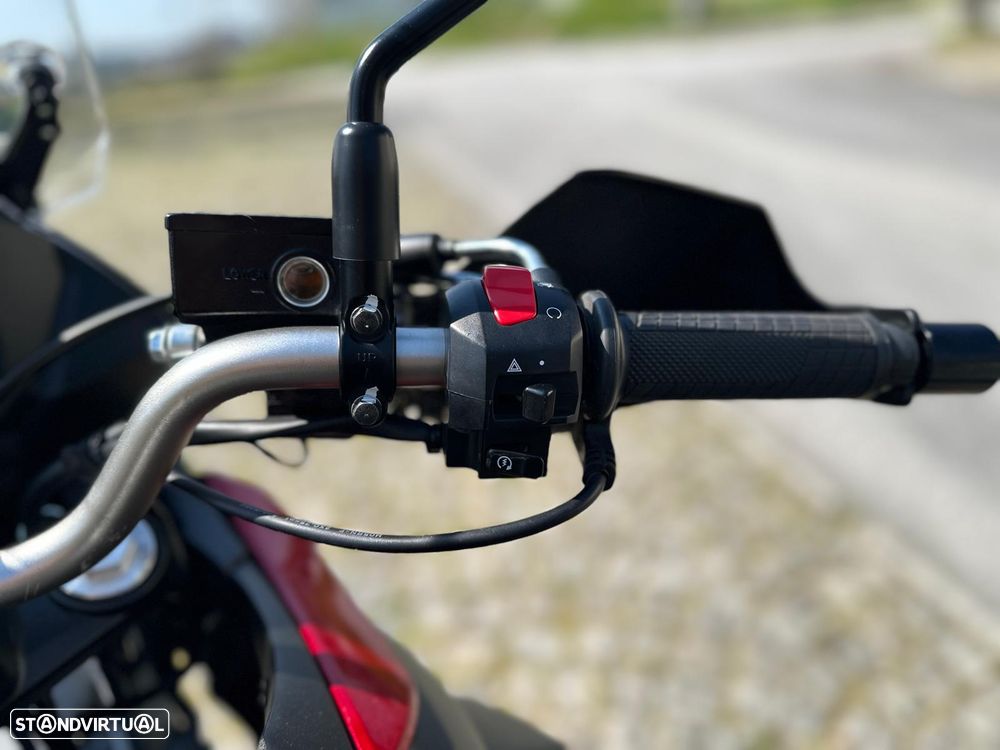 Suzuki DL DL650 XT V-Storm - 12