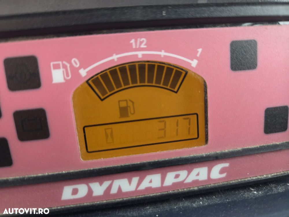 Dynapac CA1400, 7,7 tone, 2022, 317h, latime tambur 1,7m, cabina inchisa cu Aer conditionat, motor KUBOTA 75CP, lungime 4,5m, inaltime 2,7m, Certificat CE, produs in SUEDIA, posibilitate leasing 4 ani-PROMOTIE 53.900 Eur+Tva - 32