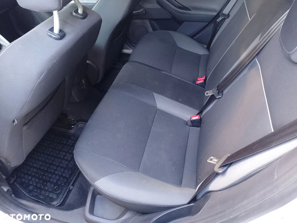 Ford Focus - 9