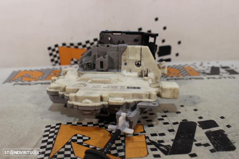 Fecho Da Porta Trás Esquerda Volkswagen Passat (3C2)  3C4839015a / 3C4 - 6