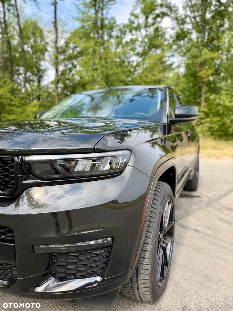 Jeep Grand Cherokee - 21