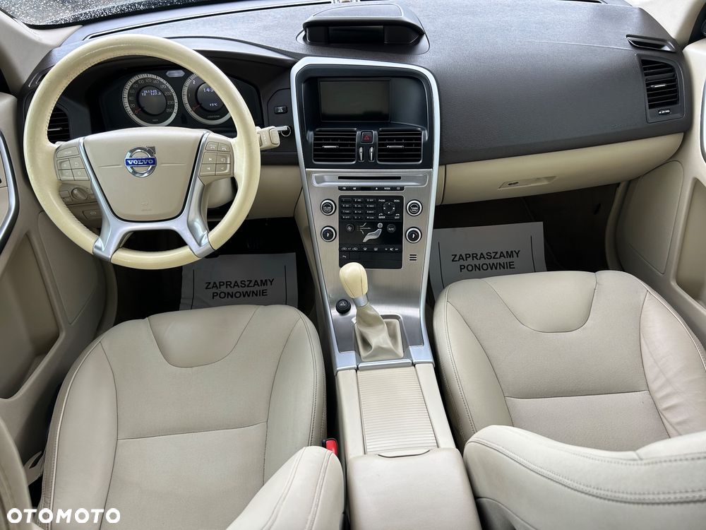 Volvo XC 60 D3 Momentum - 8
