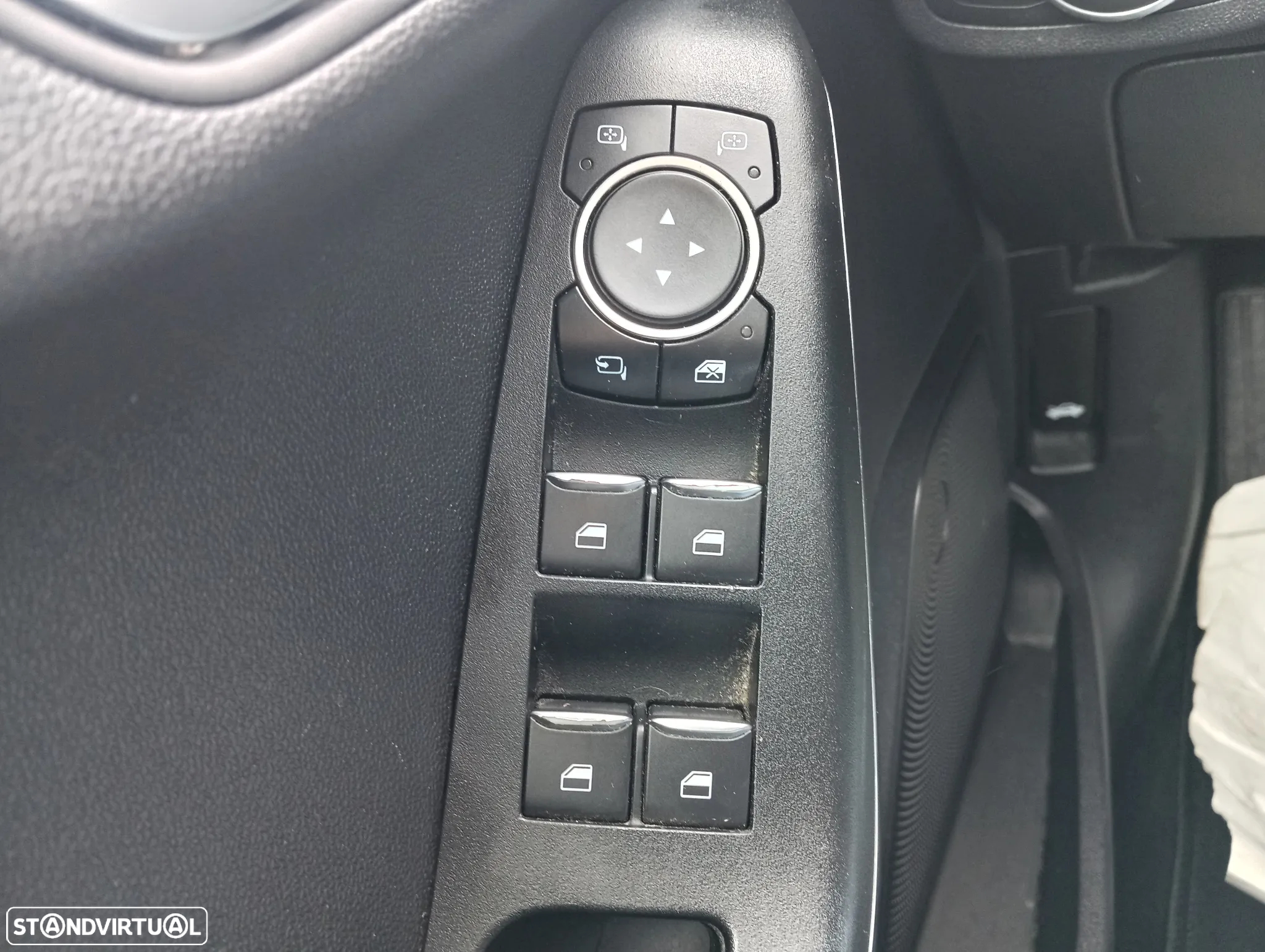 Ford Fiesta 1.0 EcoBoost ST-Line - 13