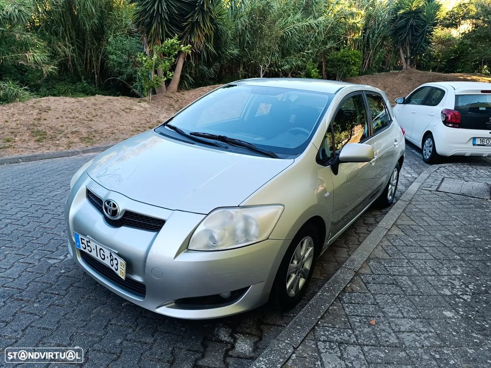 Toyota Auris 1.4 D-4D - 3