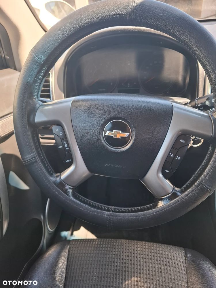 Chevrolet Captiva 2.4 FWD 5 Sitzer LS - 11