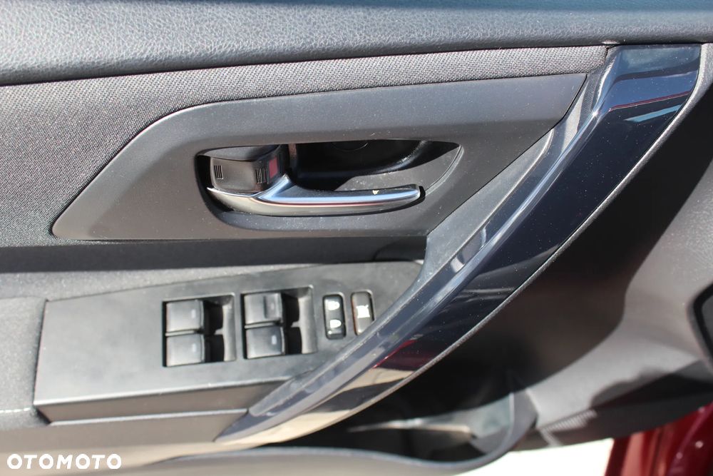 Toyota Auris 1.6 Premium Comfort - 17