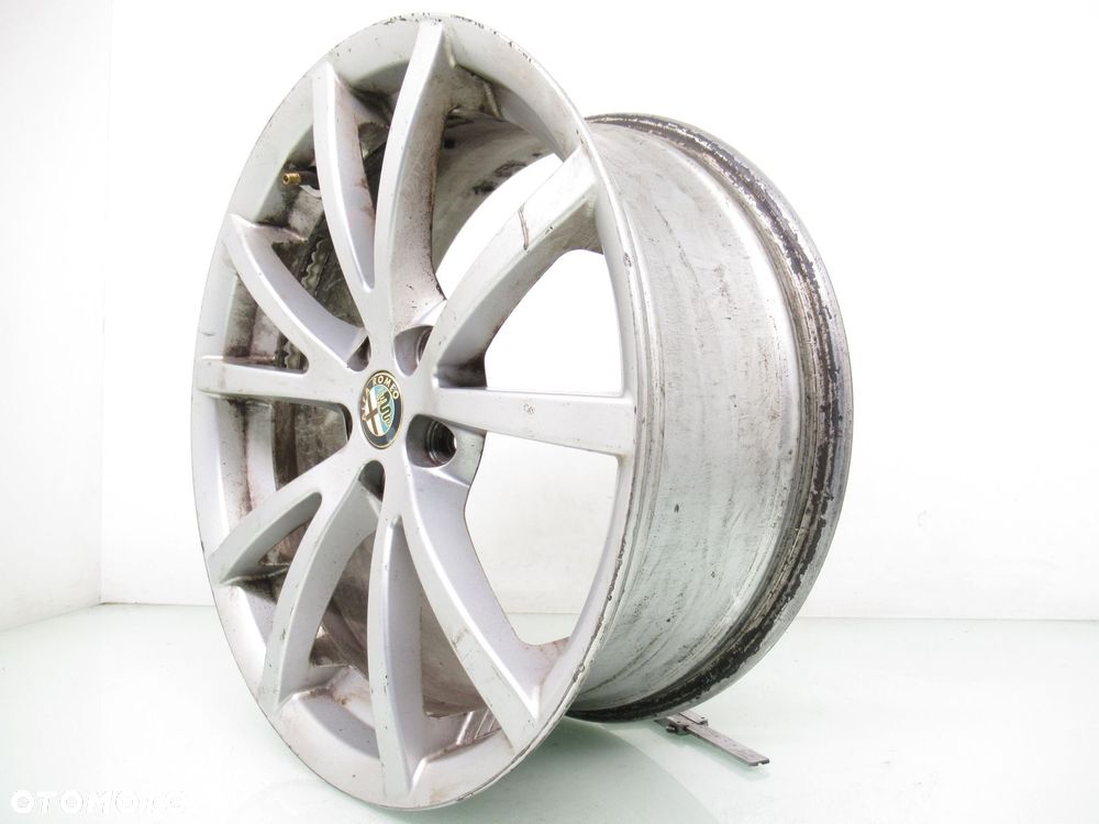 Alufelga 17" Alfa Romeo 5x98 7J ET 40.5 60689800. - 9