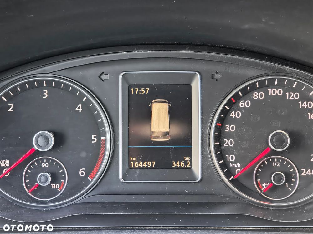 Volkswagen Multivan - 11