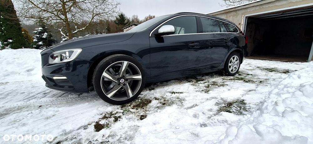 Volvo V60 D3 R-Design - 18