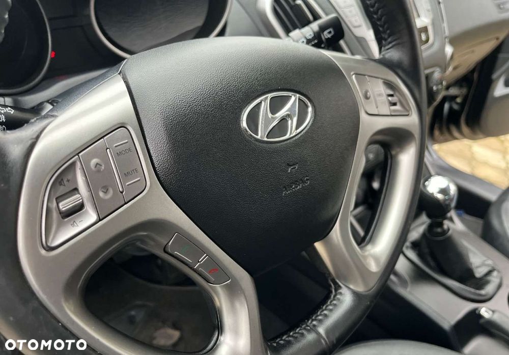 Hyundai ix35 - 25