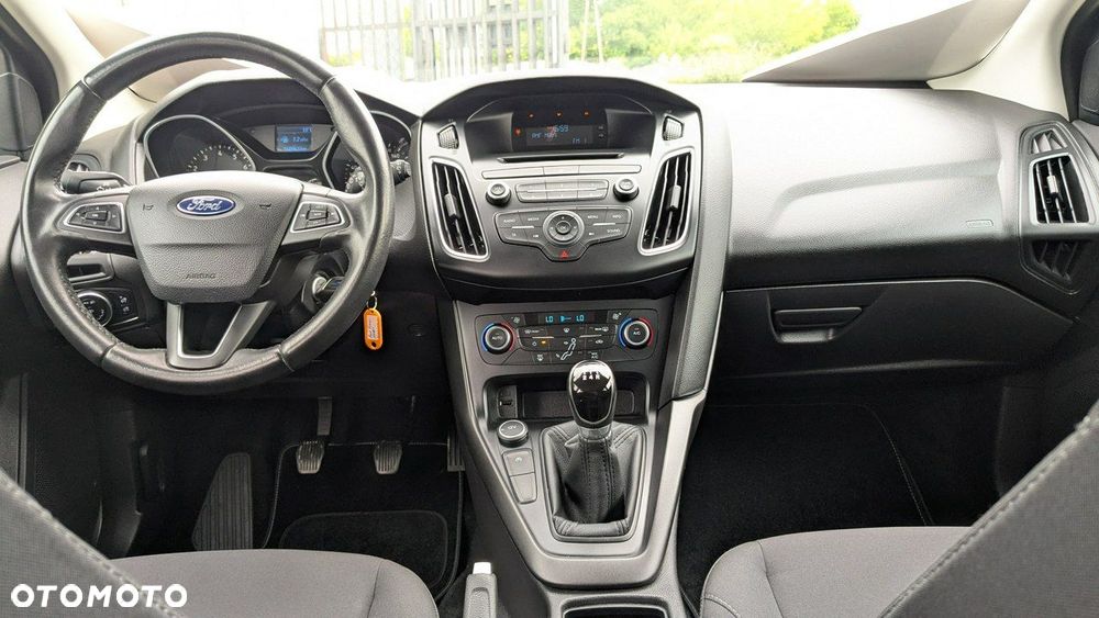 Ford Focus - 22