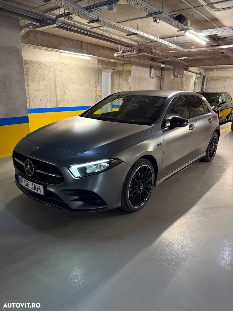 Mercedes-Benz A 250 e 8G-DCT AMG Line - 1