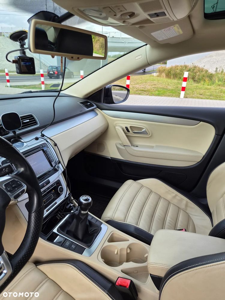 Volkswagen Passat CC - 30