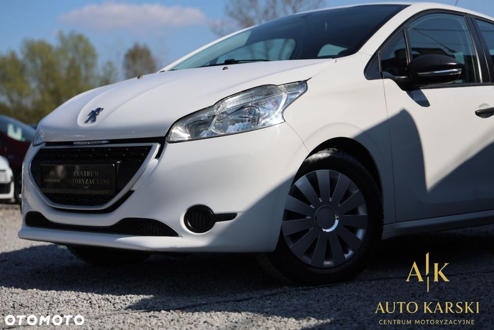 Peugeot 208 - 9