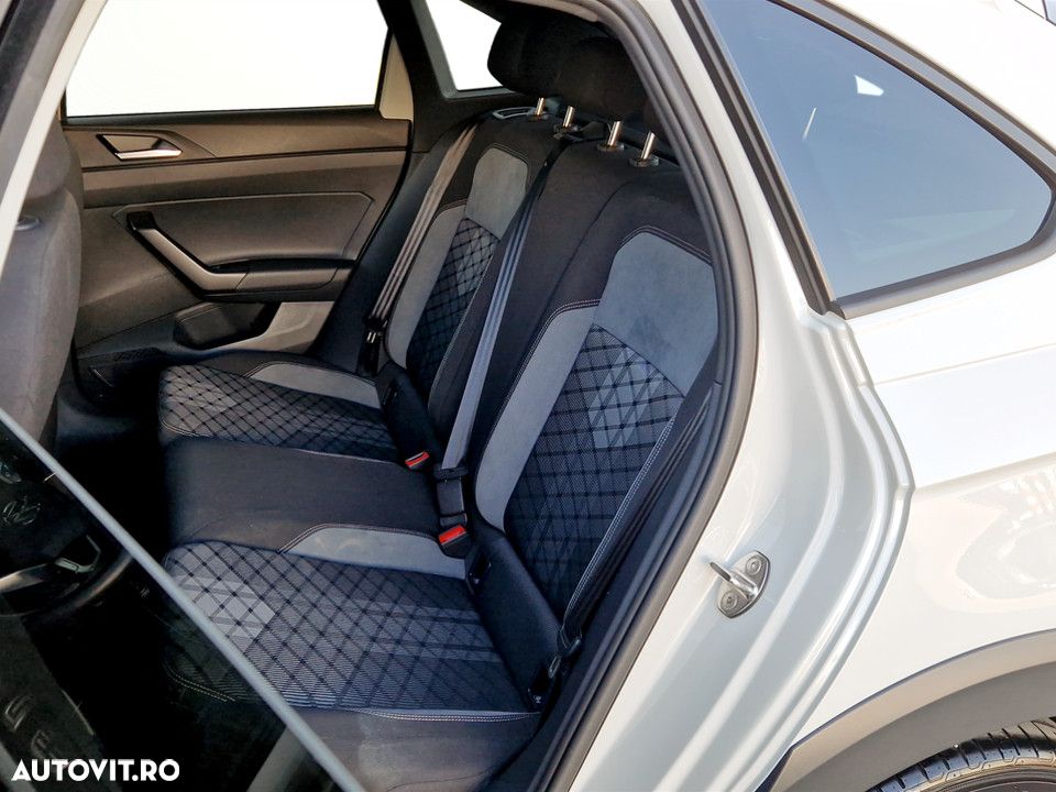 Volkswagen Taigo 1.5 TSI DSG R-Line - 17