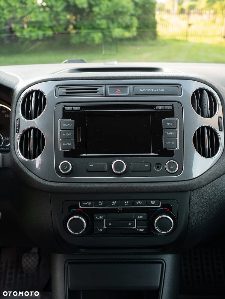 Volkswagen Tiguan 2.0 TDI DPF BlueMotion Technology Cup Sport & Style - 11
