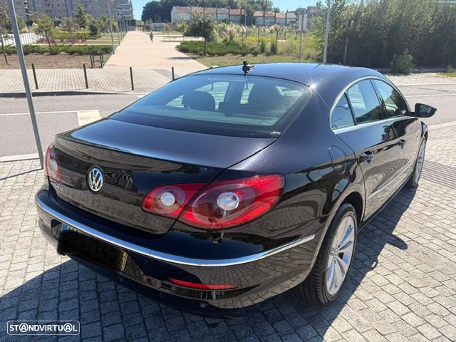 VW Passat CC 2.0 TDi BlueMotion - 32