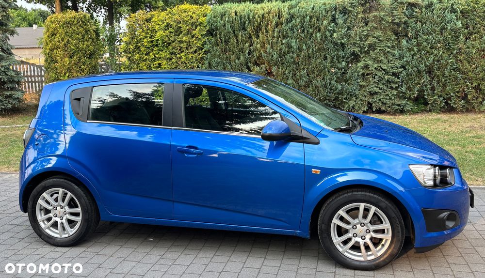 Chevrolet Aveo 1.6 LTZ S/S - 26