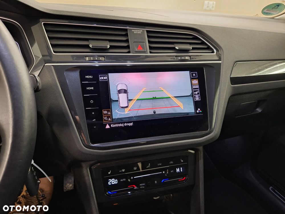 Volkswagen Tiguan 2.0 TDI SCR 4MotION DSG Elegance - 23