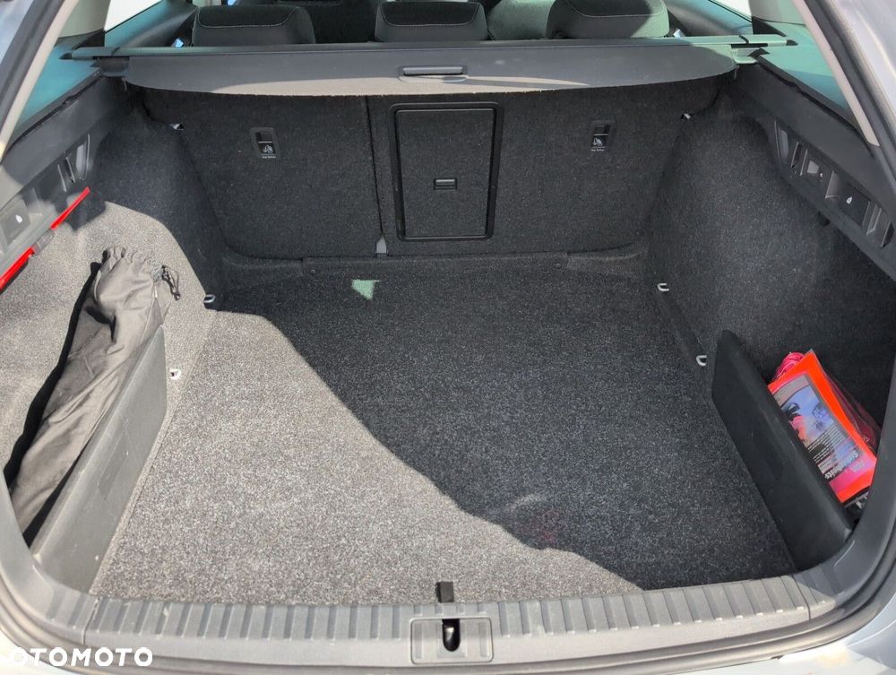 Skoda Octavia 2.0 TDI Style DSG - 10