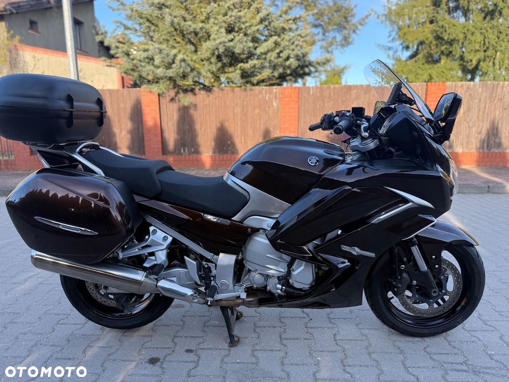 Yamaha FJR - 6