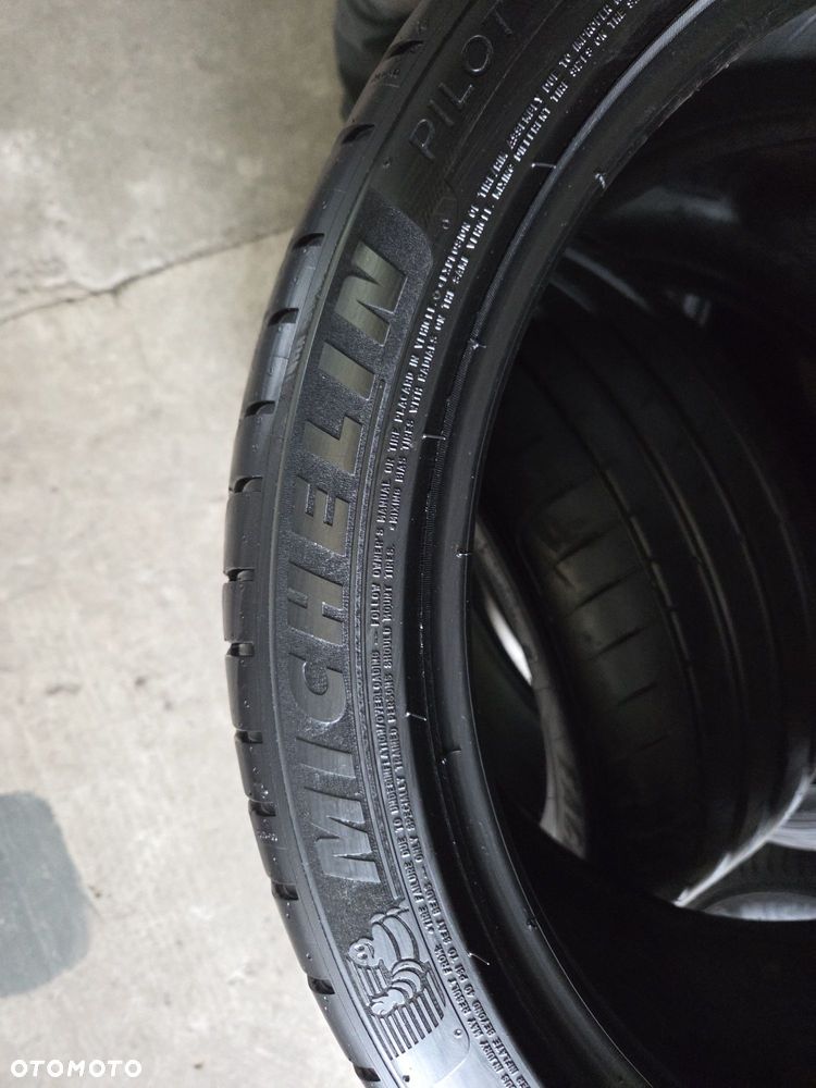 opony używane 245/40R19 Michelin Pilot Sport 4 * - 7