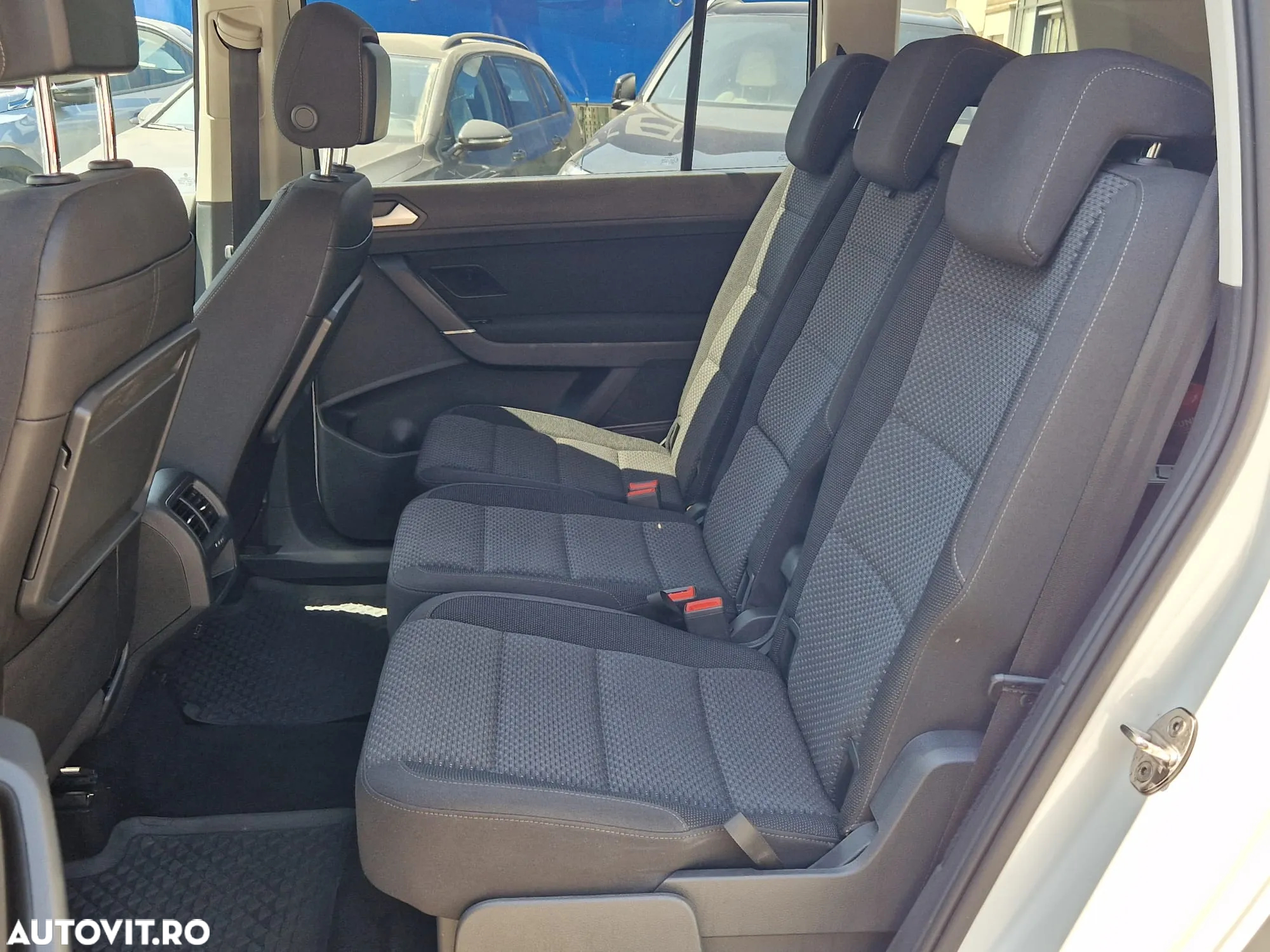 Volkswagen Touran 2.0 TDI Comfortline - 21