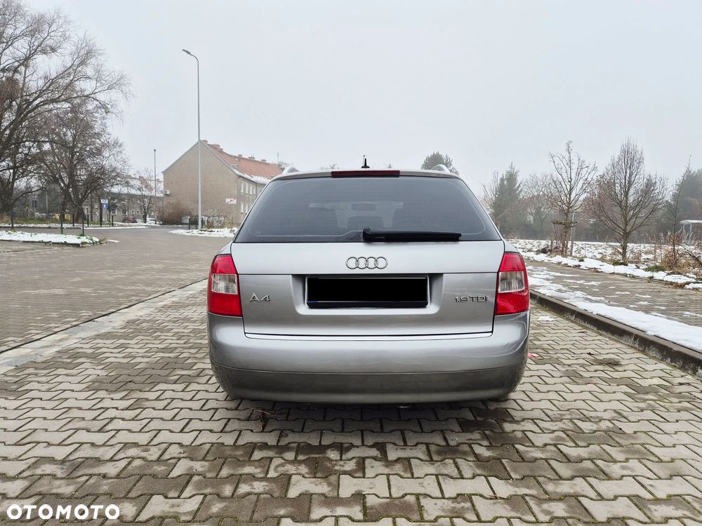 Audi A4 Avant 1.9 TDI - 9