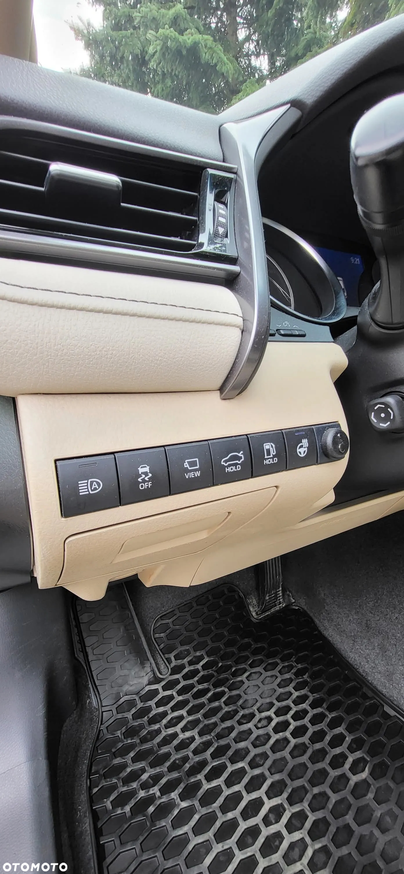 Toyota Camry 2.5 Hybrid Executive CVT - 15