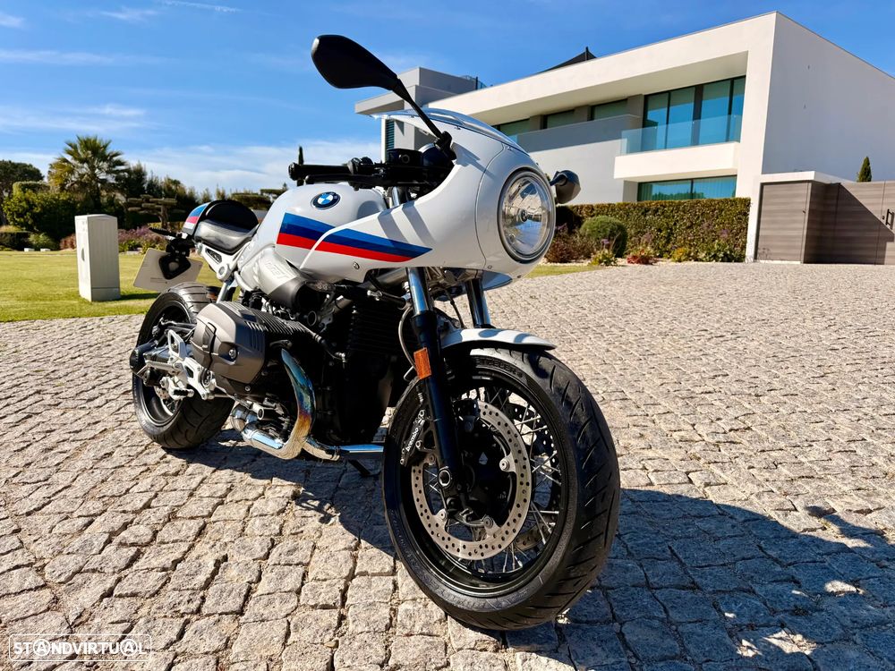 BMW R nineT Racer - 1