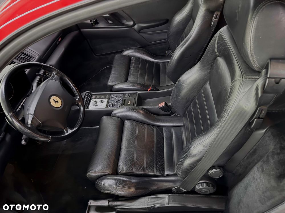 Ferrari F355 - 21