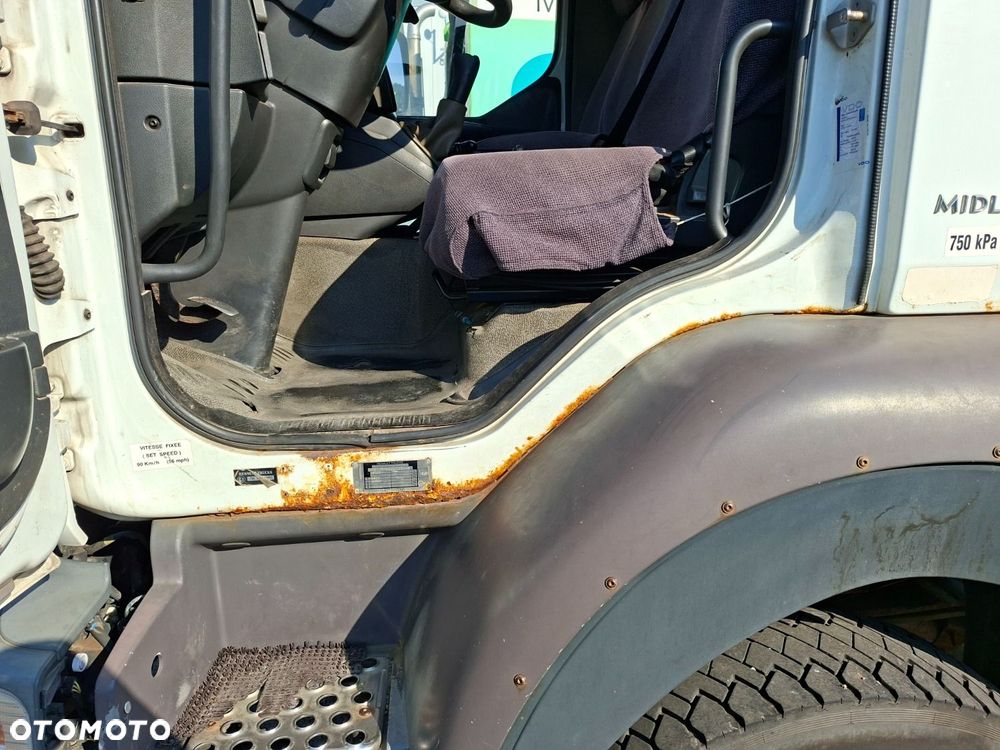 Renault Midlum 280.16 P 4X4 - 11