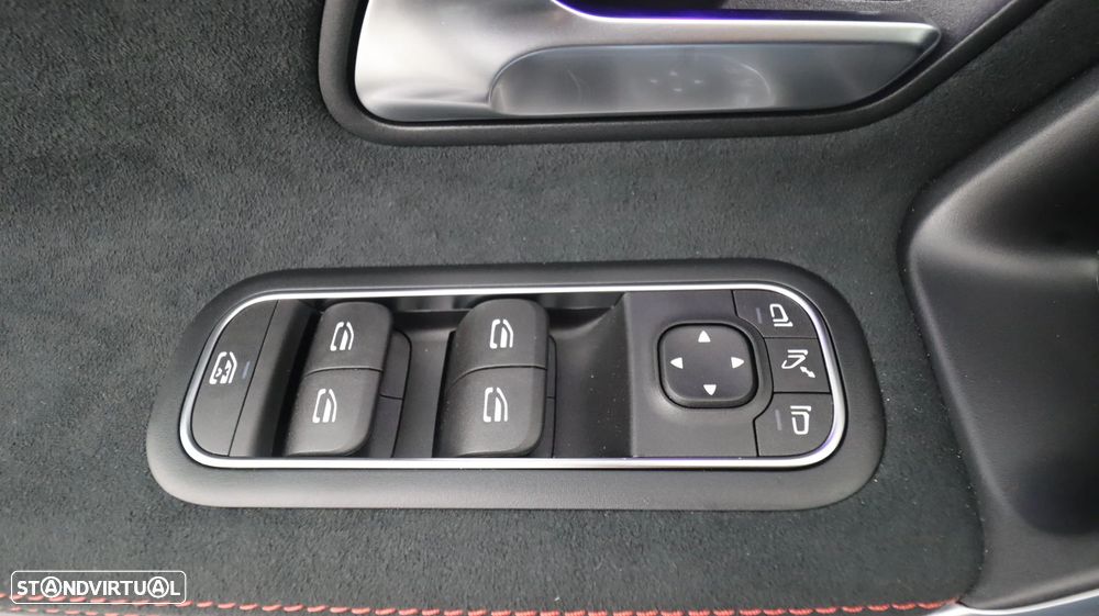 Mercedes-Benz A 180 Limousine d AMG Line Aut. - 24