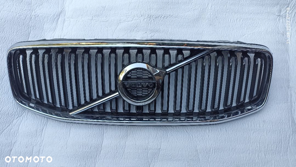 VOLVO XC60 II ATRAPA GRILL PRZÓD 31479494