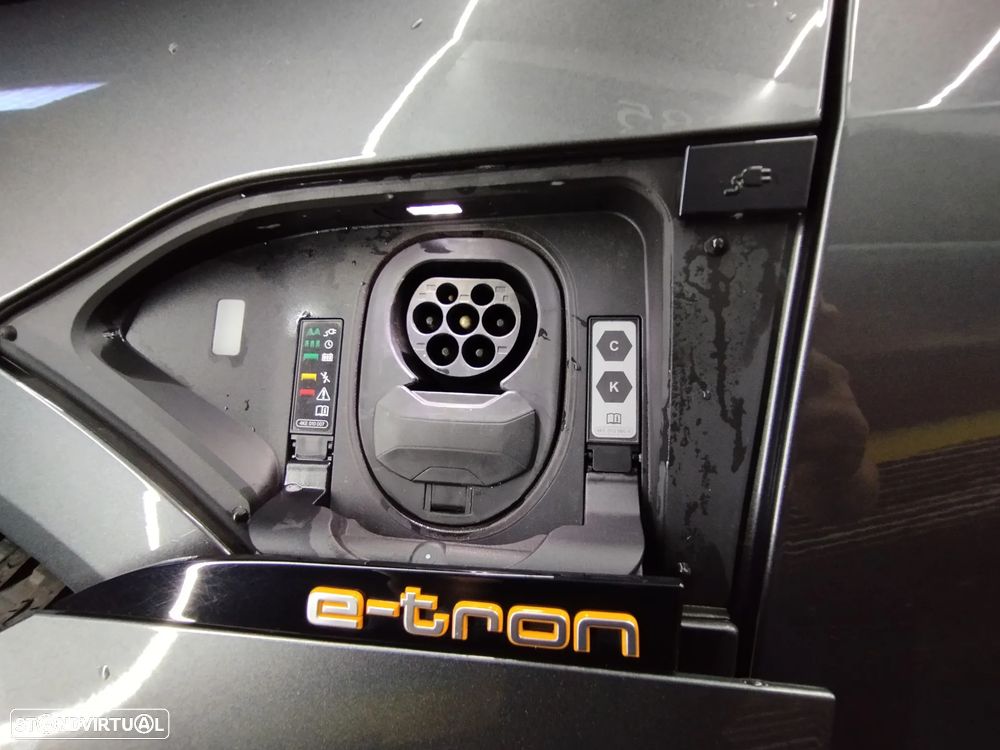 Audi e-tron Sportback 55 quattro S line - 11