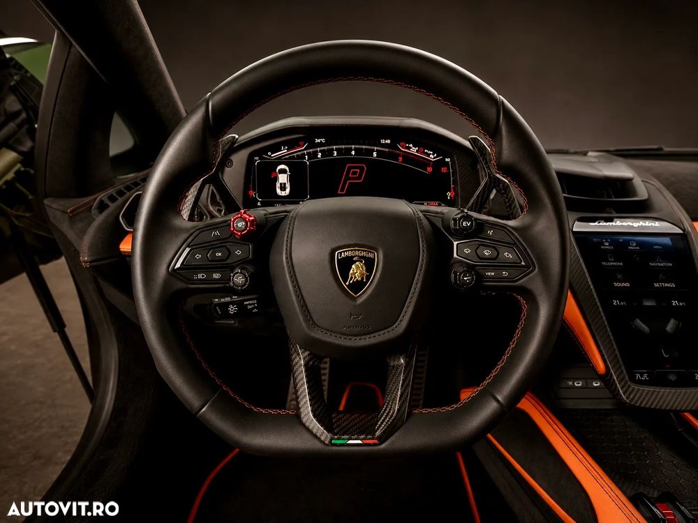 Lamborghini Revuelto - 15