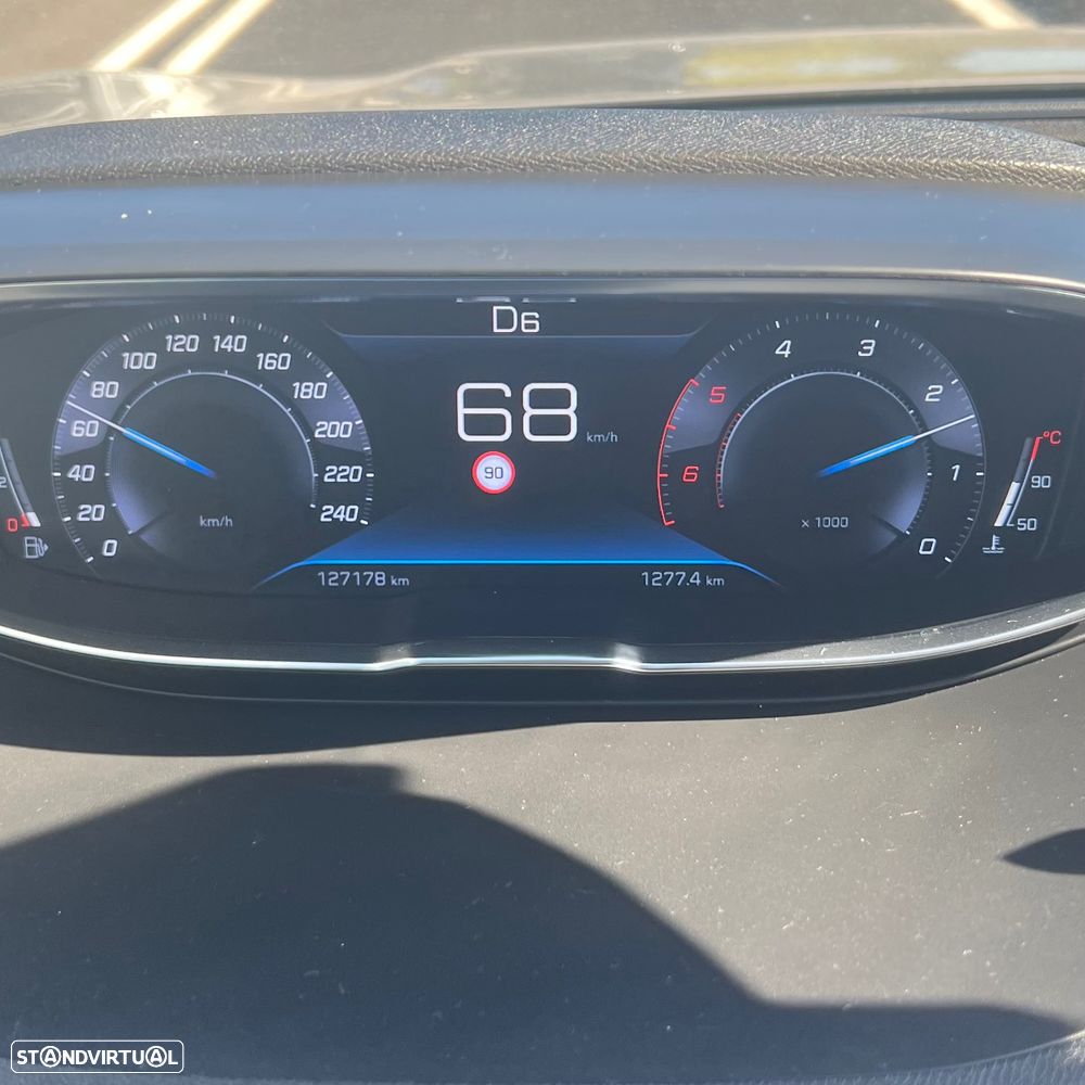 Peugeot 5008 1.5 BlueHDi GT Pack EAT8 - 4