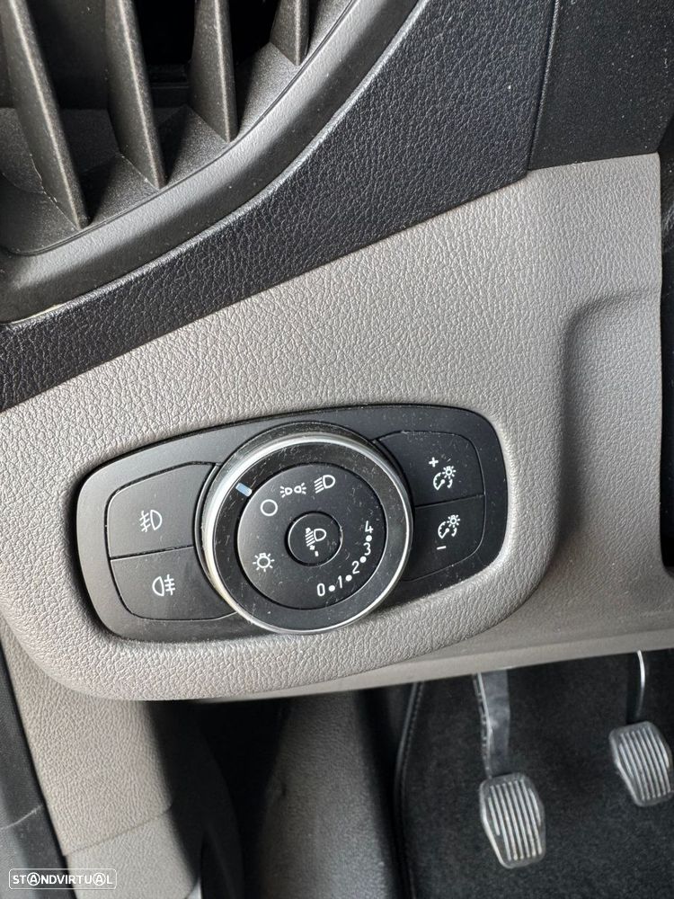 Ford Transit Connect L1 GPS + CAMERA - 16