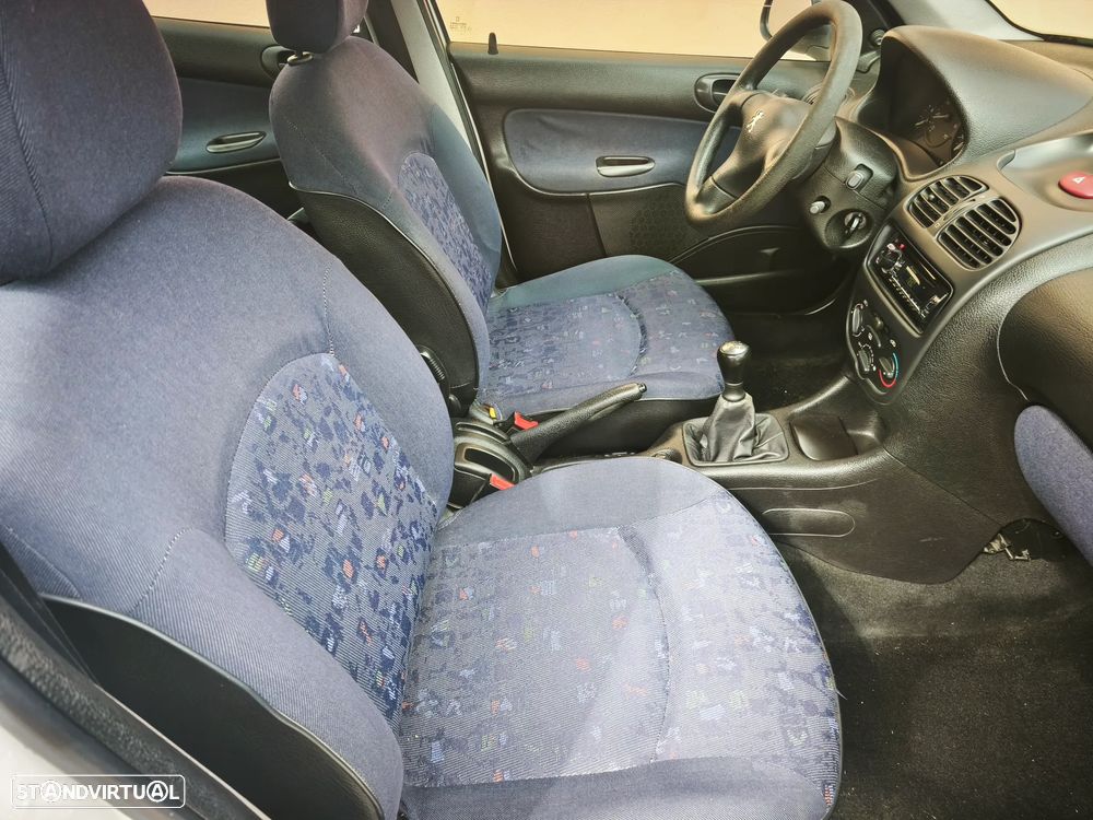 Peugeot 206 1.1 XR Présence - 22