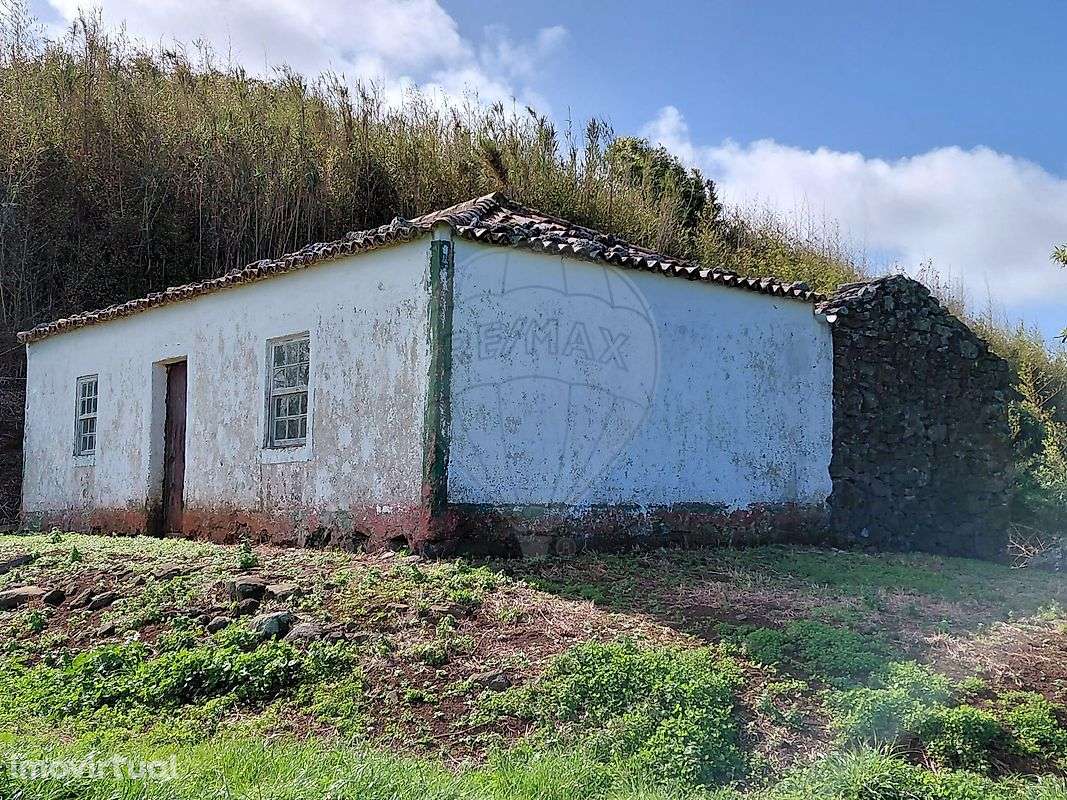 Moradia T1 para venda - Grande imagem: 2/6