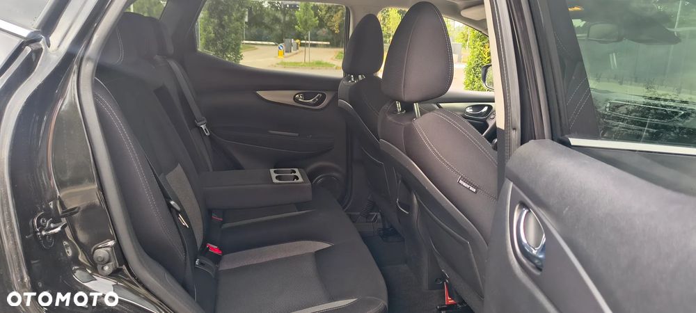 Nissan Qashqai 1.2 DIG-T N-Connecta Xtronic - 13