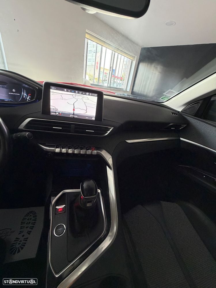 Peugeot 3008 PureTech 130 Stop & Start GPF Allure - 16