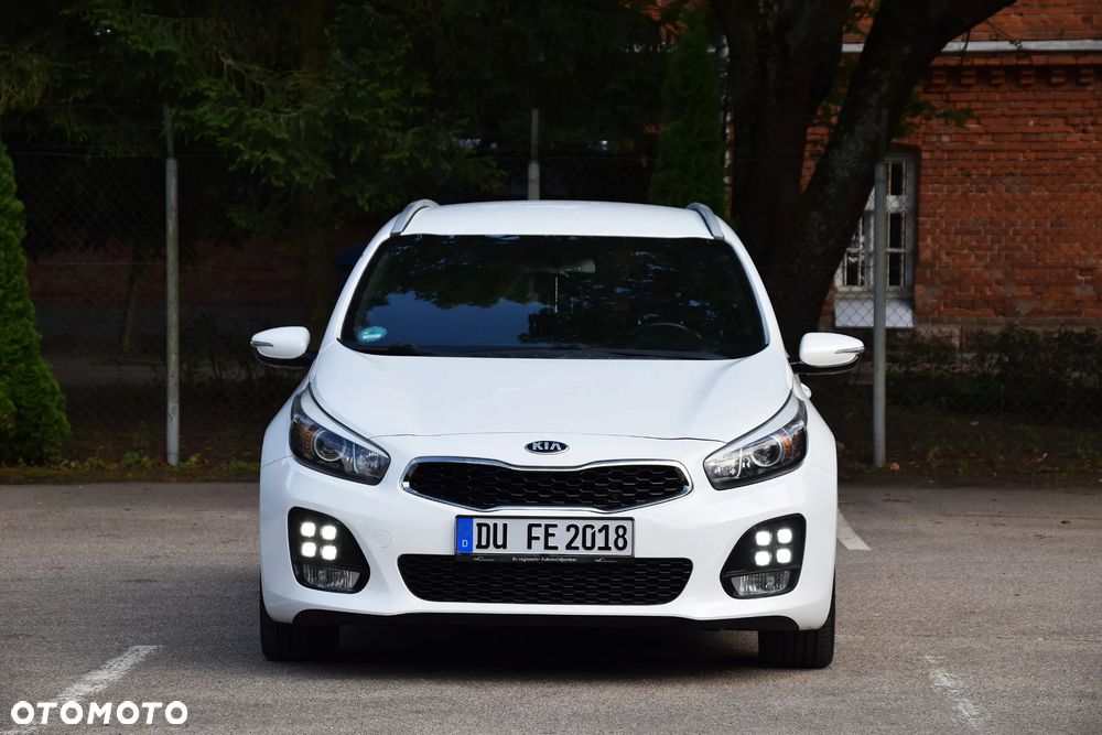 Kia Ceed 1.6 CRDi 136 DCT ISG GT Line - 13