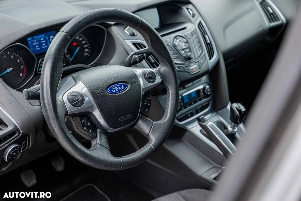 Ford Focus 1.6 EcoBoost Start Stop Titanium - 22