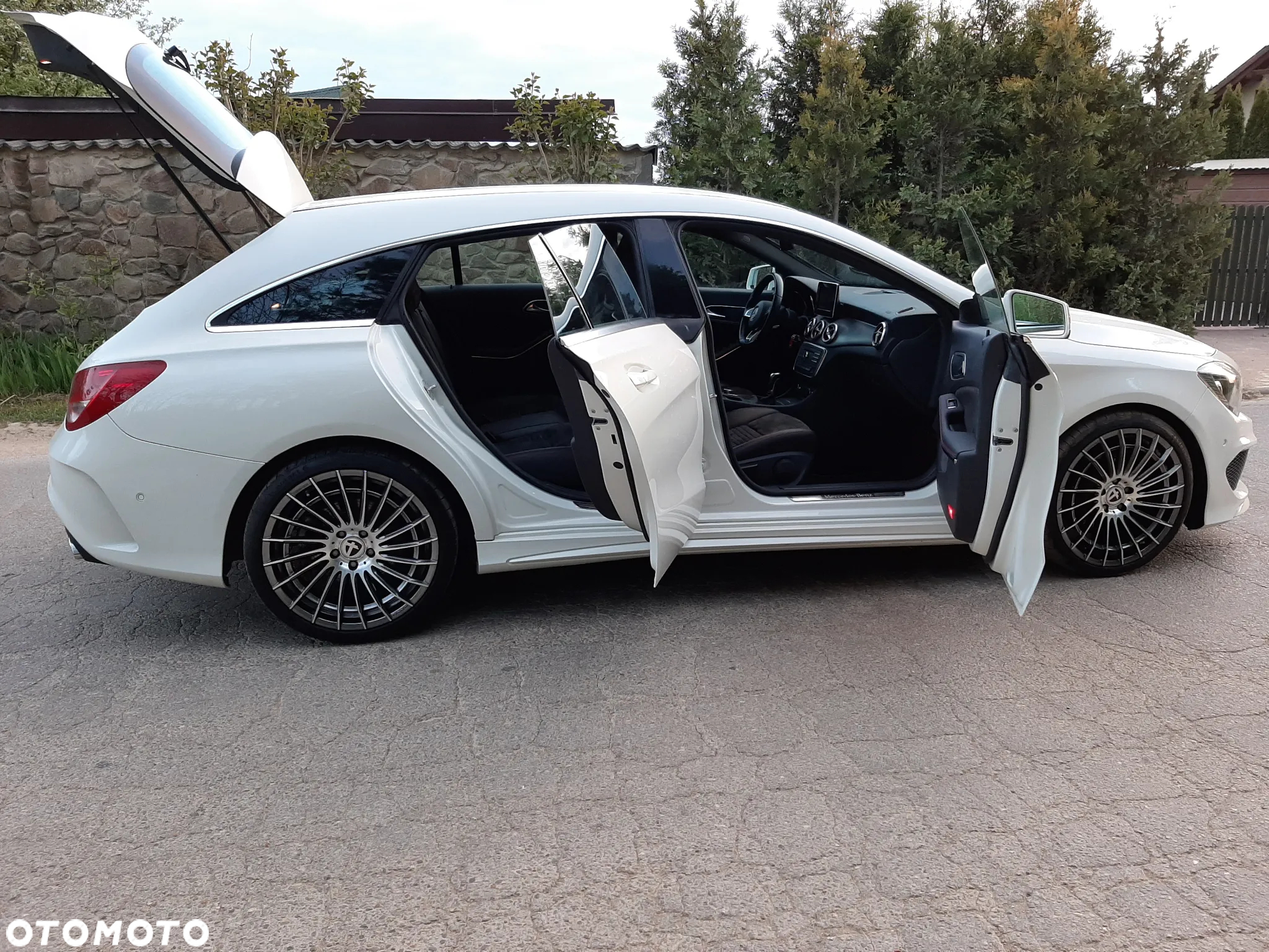 Mercedes-Benz CLA Shooting Brake 180 AMG Line - 9
