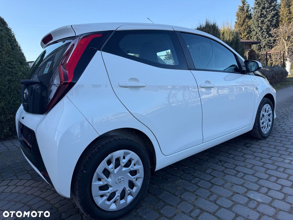 Toyota Aygo x-play connect - 26