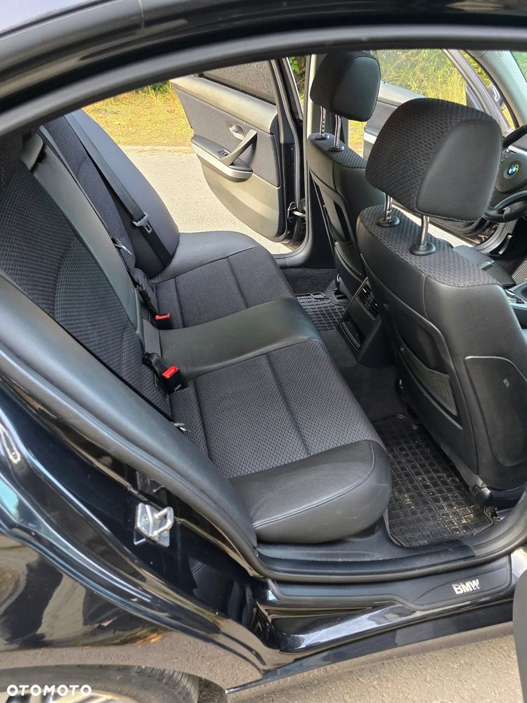 BMW Seria 3 318i - 22